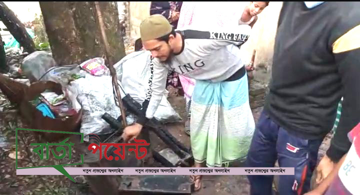 সিরাজদিখানে আগুনে দোকান পুড়ে ছাই