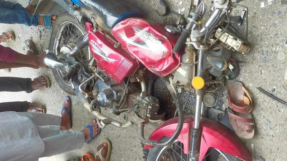 সাতক্ষীরায় বাসচাপায় অবসরপ্রাপ্ত স্কুল শিক্ষকের মৃত্যু